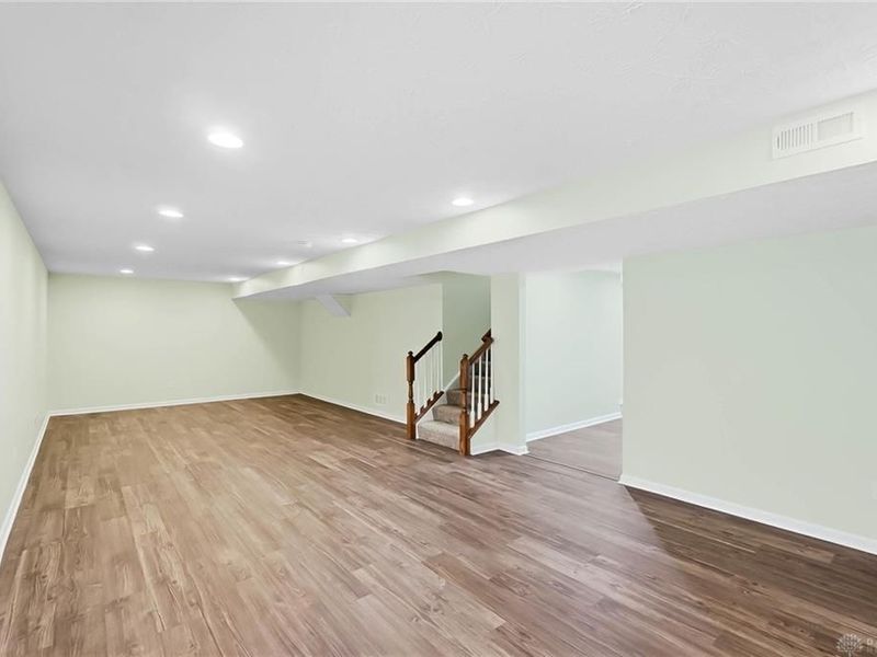2500 Saint Anne Way, Dayton, OH 45458 Photo 42