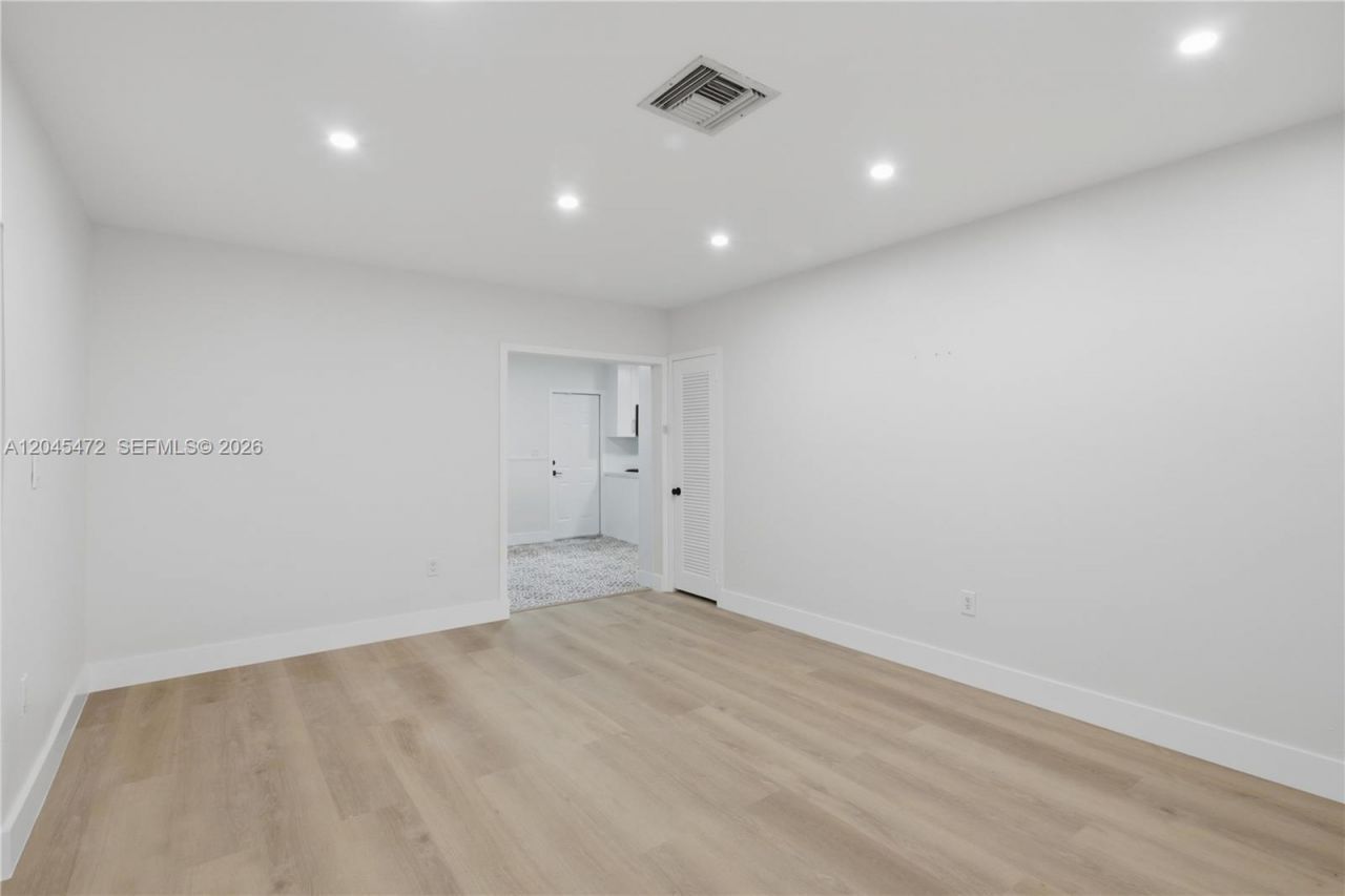 14325 NE 8th Ave , North Miami, FL 33161 Photo