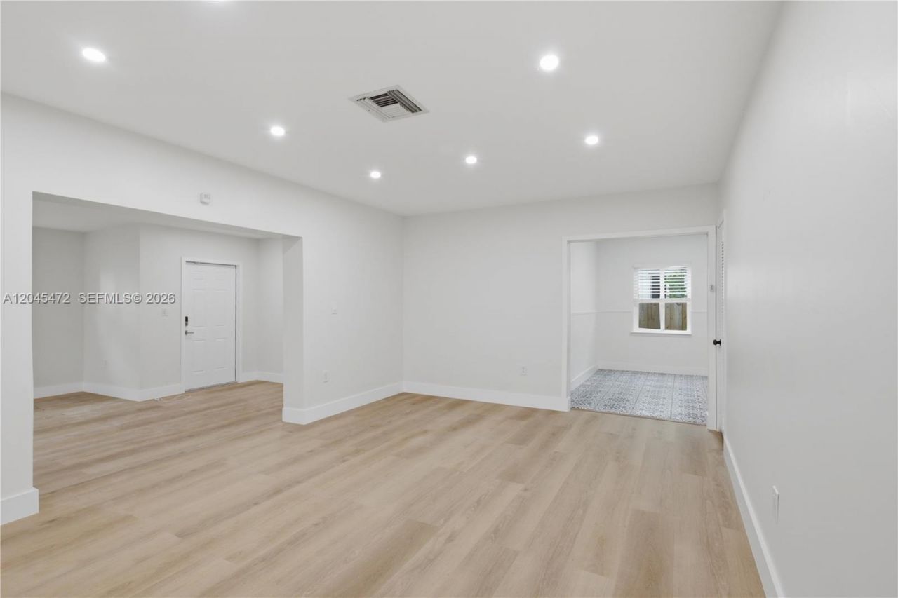 14325 NE 8th Ave, North Miami, FL 33161 Photo