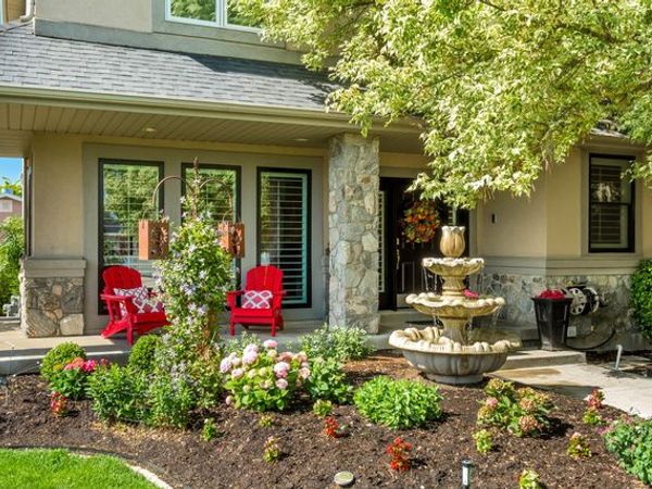 1911 W GRASSY KNOLL CT , Riverton, UT 84065