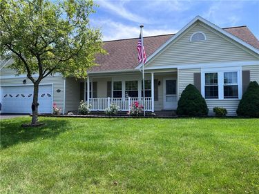 58 Bay Heights Circle, Geneva, NY 14456
