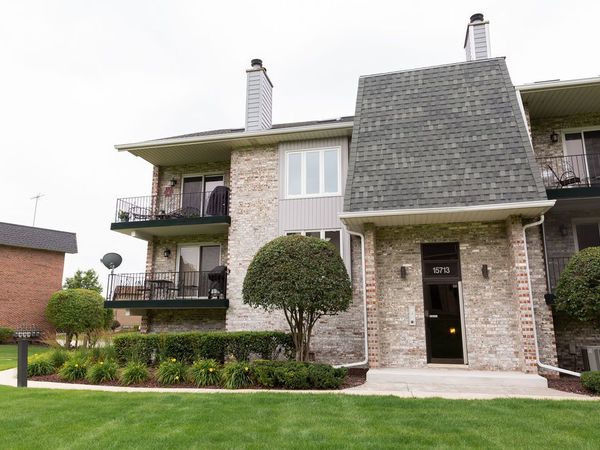 15713 OLD ORCHARD Court , Unit 2S, Orland Park, IL 60462