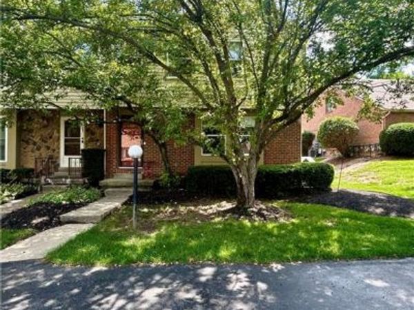 49 Kimwood Drive, Englewood, OH 45322