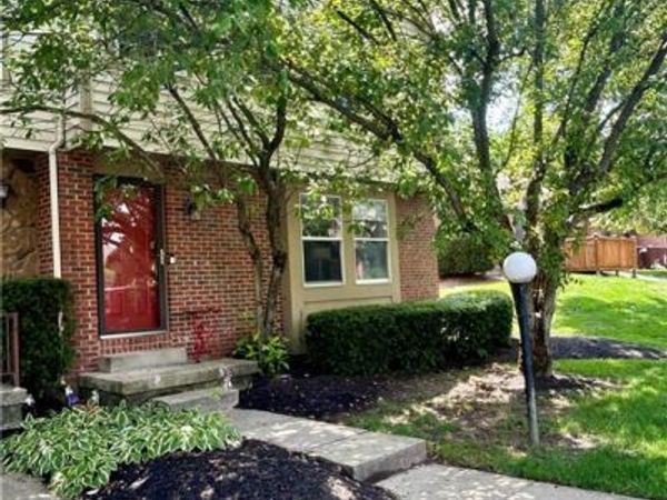 49 Kimwood Drive, Englewood, OH 45322