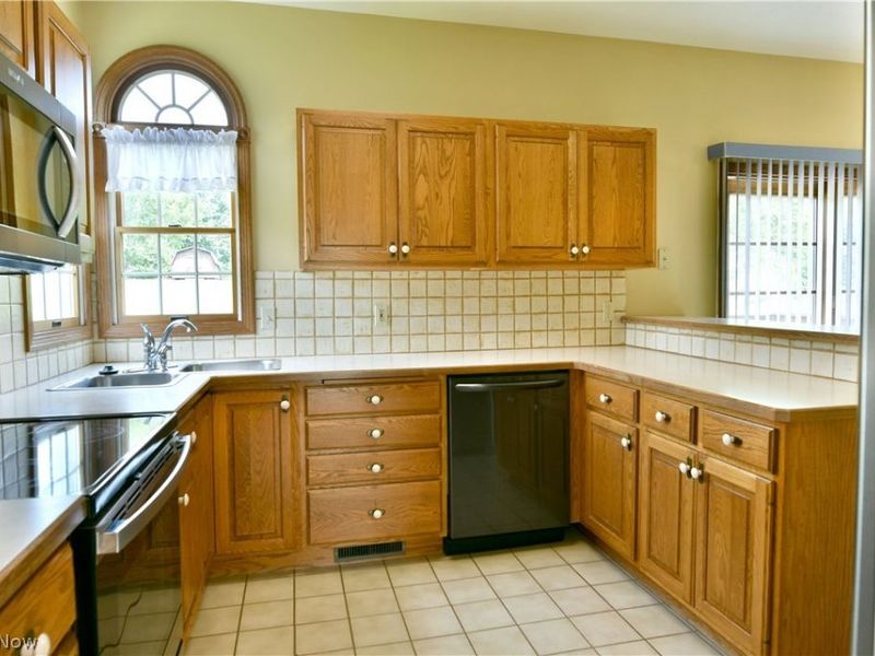 7581 Brookstone Place, Poland, OH 44514 Photo 24