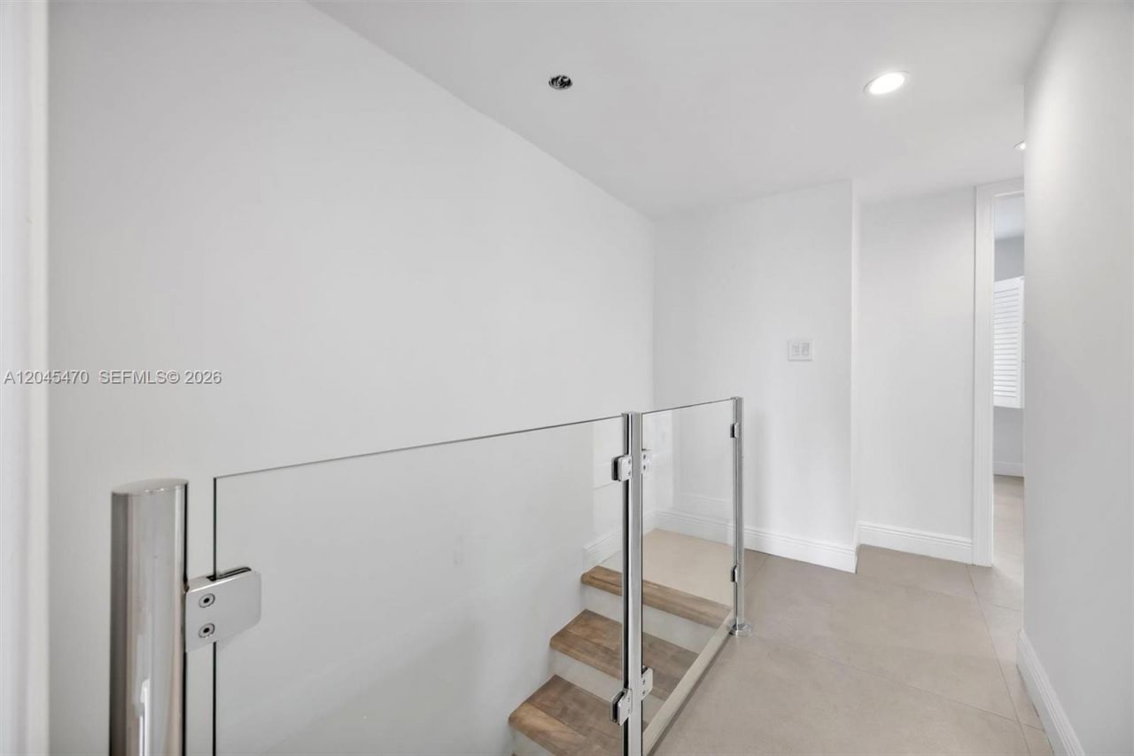 6667 Miller Dr, Unit 14, South Miami, FL 33155 Photo
