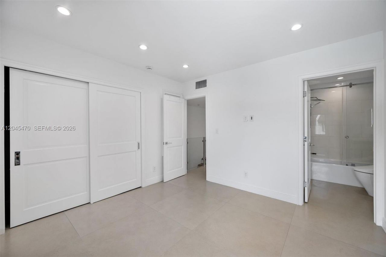 6667 Miller Dr, Unit 14, South Miami, FL 33155 Photo