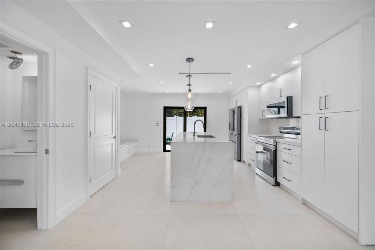6667 Miller Dr, Unit 14, South Miami, FL 33155 Photo