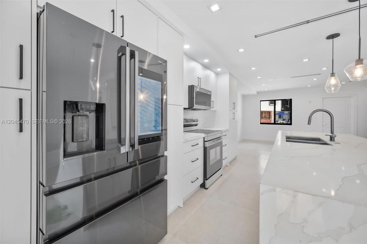 6667 Miller Dr, Unit 14, South Miami, FL 33155 Photo