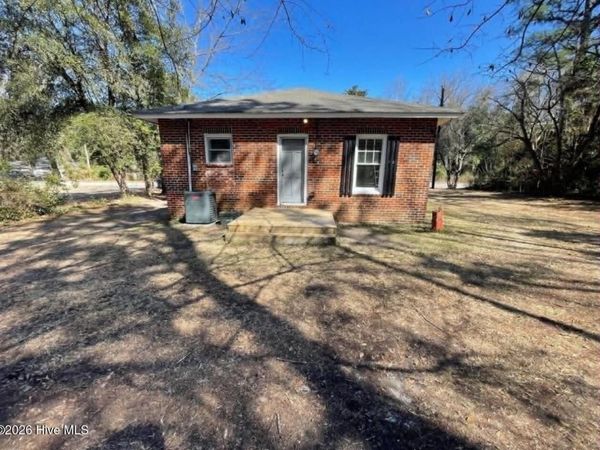 944 W Wisconsin Avenue , Southern Pines, NC 28387