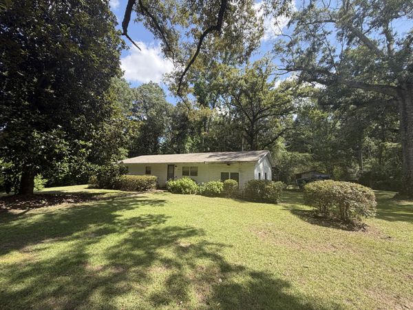 530 Maxey, Laurel, MS 39443