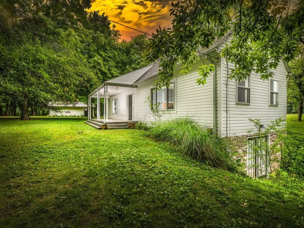 15571 Glen Road , Mount Vernon, OH 43050