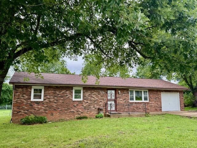 1435 W 3rd Street, West Plains, MO 65775 Main Photo