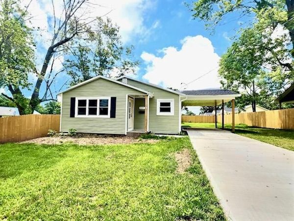 517 Myrtle Street , Monett, MO 65708