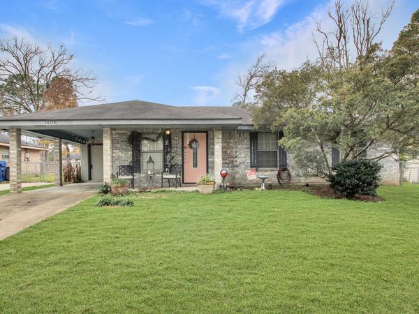 1406 Kings Rd , Leesville, LA 71446