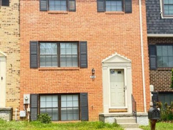 732 WILTON FARM , CATONSVILLE, MD 21228