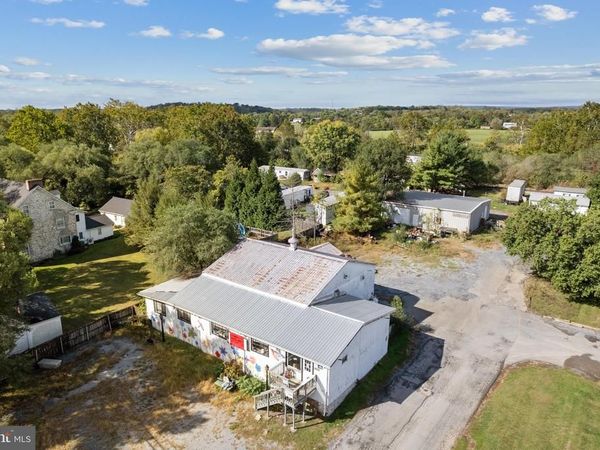 9638 WINCHESTER AVENUE, BUNKER HILL, WV 25413
