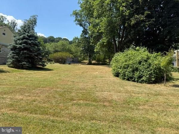 CLARK ROAD, HERSHEY, PA 17033