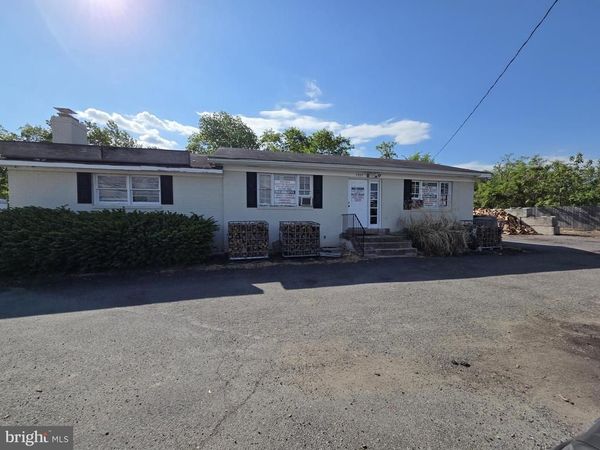 7925 RICHMOND HIGHWAY , ALEXANDRIA, VA 22306