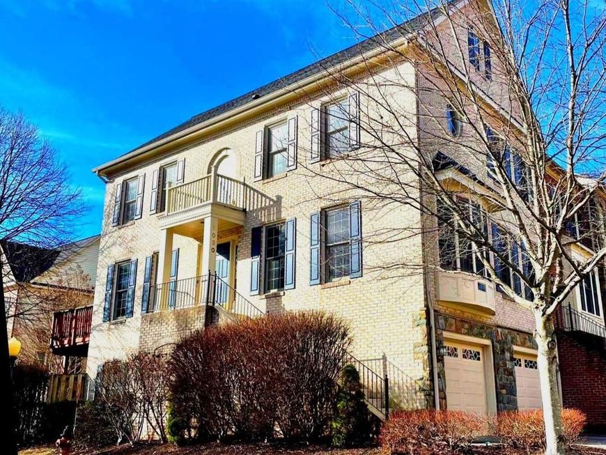 1030 Grand Oak Way, Rockville, MD 20852 Main Photo