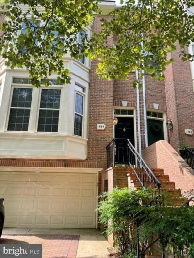 1564 N Colonial Terrace, Arlington, VA 22209 Main Photo