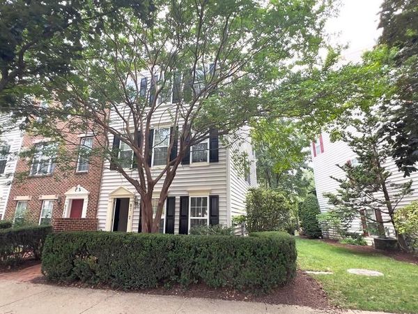 9742 WASHINGTONIAN BOULEVARD, GAITHERSBURG, MD 20878