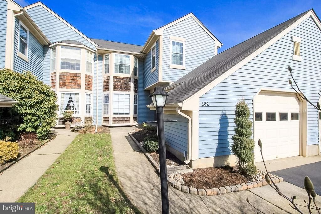 2 Bristol Court, Unit A, Monroe, NJ 08831 Main Photo