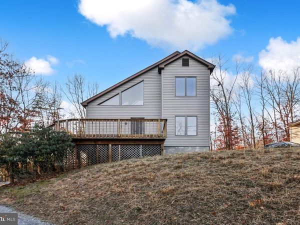 1232 LAKEVIEW DRIVE, CROSS JUNCTION, VA 22625