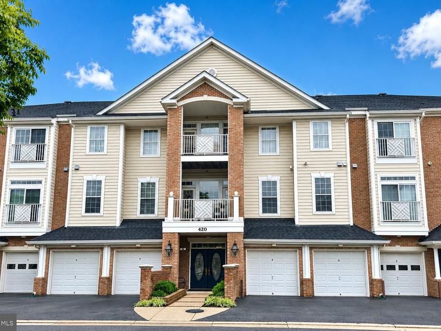 420 Hamlet Club Drive, Unit 304, Edgewater, MD 21037 Main Photo