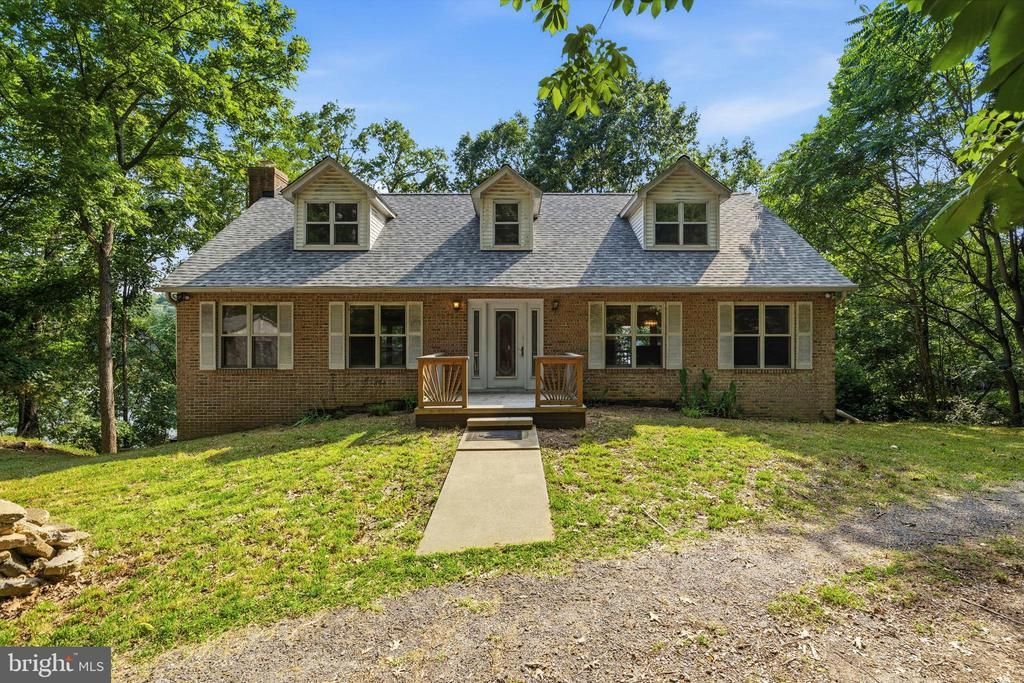 924 CHART COURT , LUSBY, MD 20657