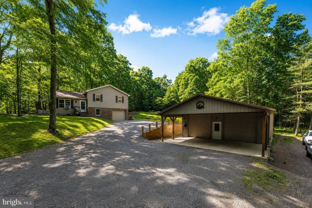 953 BRAY SCHOOL ROAD , OAKLAND, MD 21550