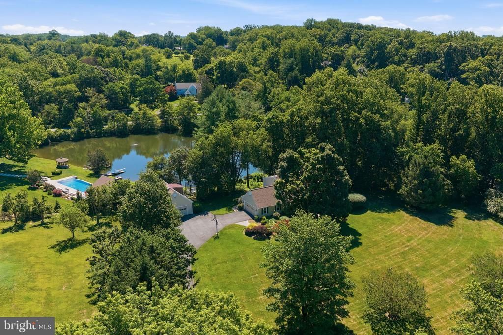 10211 LAKEWOOD DRIVE , ROCKVILLE, MD 20850