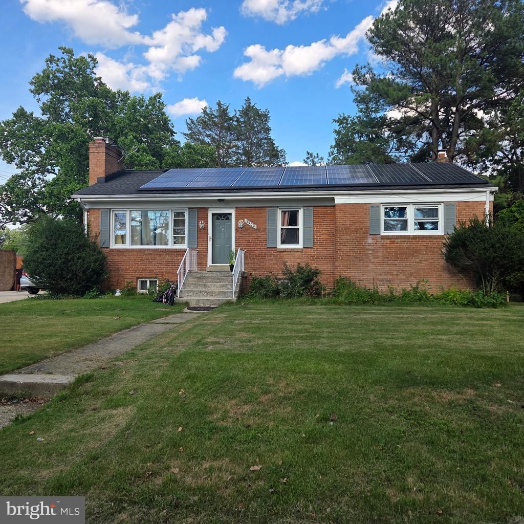 5900 JOHN ADAMS DRIVE , TEMPLE HILLS, MD 20748