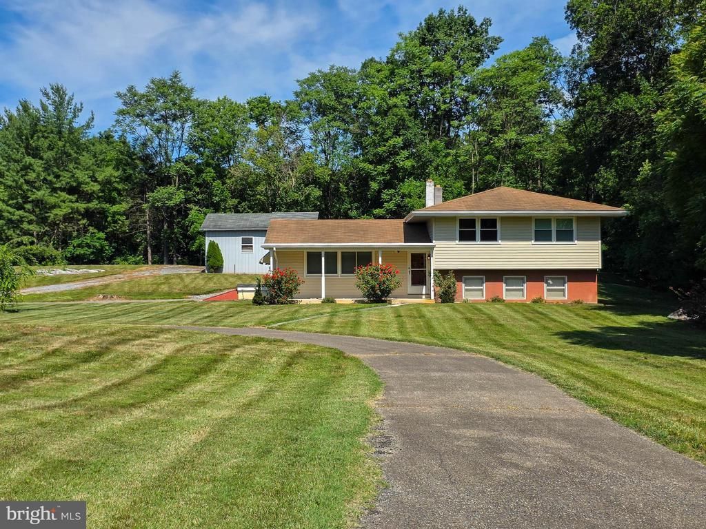 8522 NECK ROAD , WILLIAMSPORT, MD 21795