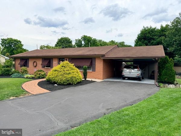 11917 COMANCHE DRIVE , SMITHSBURG, MD 21783