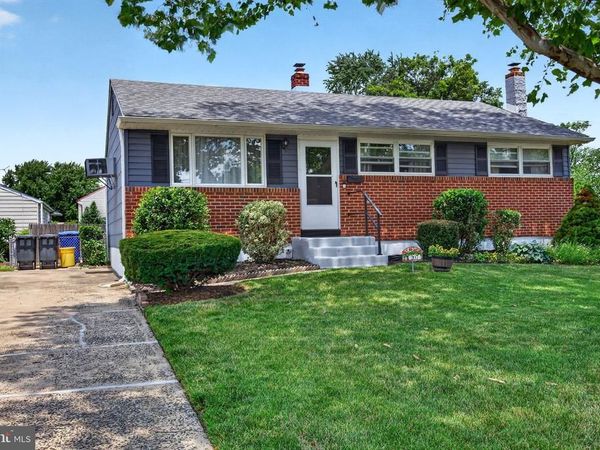 207 S GARDEN BOULEVARD, EDGEWATER PARK, NJ 08010
