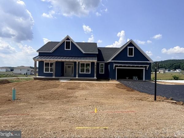 86 ANTIETAM RUN, Unit 126, HANOVER, PA 17331