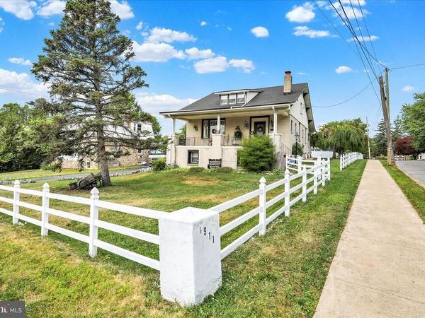 1911 ELIZABETH AVENUE, READING, PA 19605