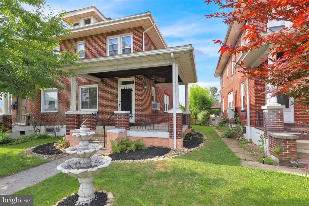 202 MADISON AVENUE, LAURELDALE, PA 19605
