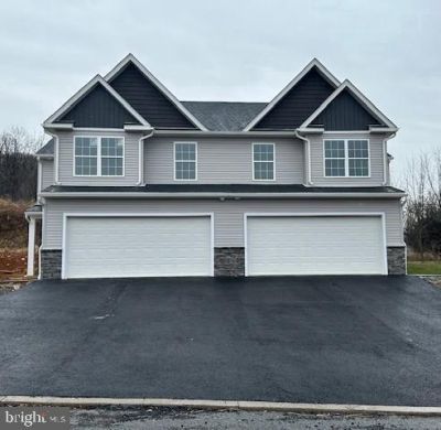 35 ROSALIES WAY , TEMPLE, PA 19560