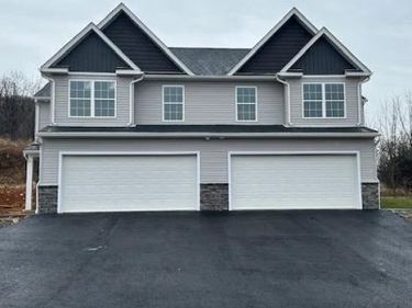 35 ROSALIES WAY, TEMPLE, PA 19560