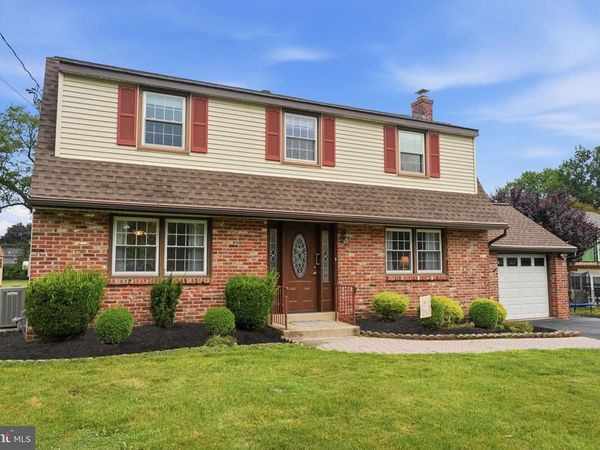 1118 ROBERTS , FEASTERVILLE TREVOSE, PA 19053