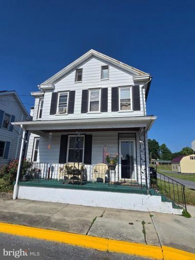113 CHESTNUT STREET , MOUNT HOLLY SPRINGS, PA 17065