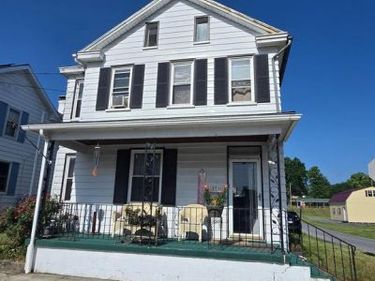 113 CHESTNUT STREET, MOUNT HOLLY SPRINGS, PA 17065