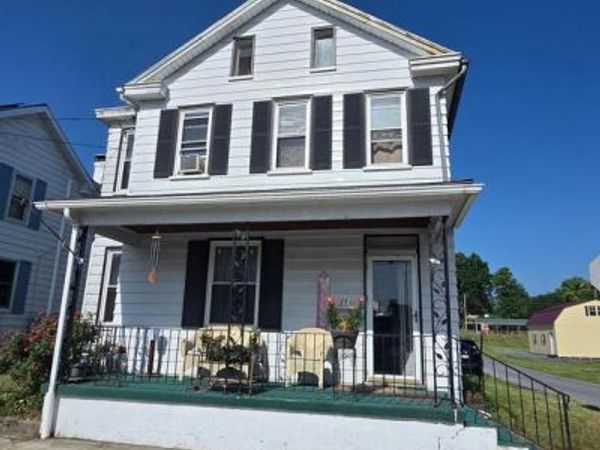 113 CHESTNUT STREET, MOUNT HOLLY SPRINGS, PA 17065