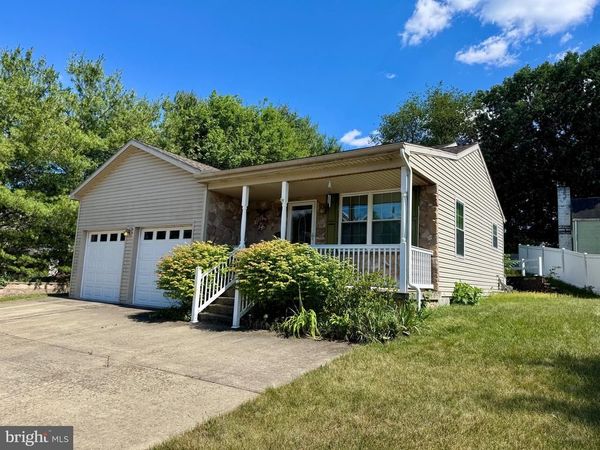41 WOODMYRE LANE , ENOLA, PA 17025