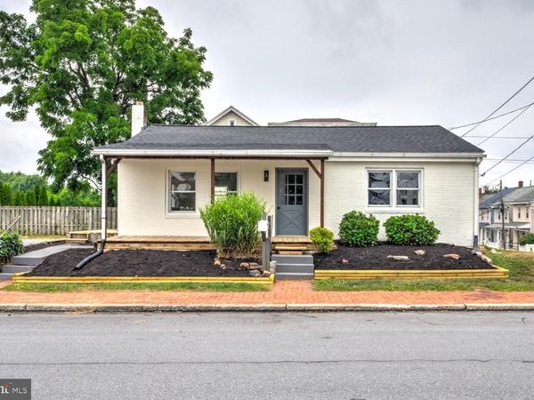 271 N RACE STREET , MIDDLETOWN, PA 17057