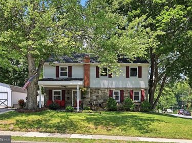 747 SURREY ROAD, ALDAN, PA 19018