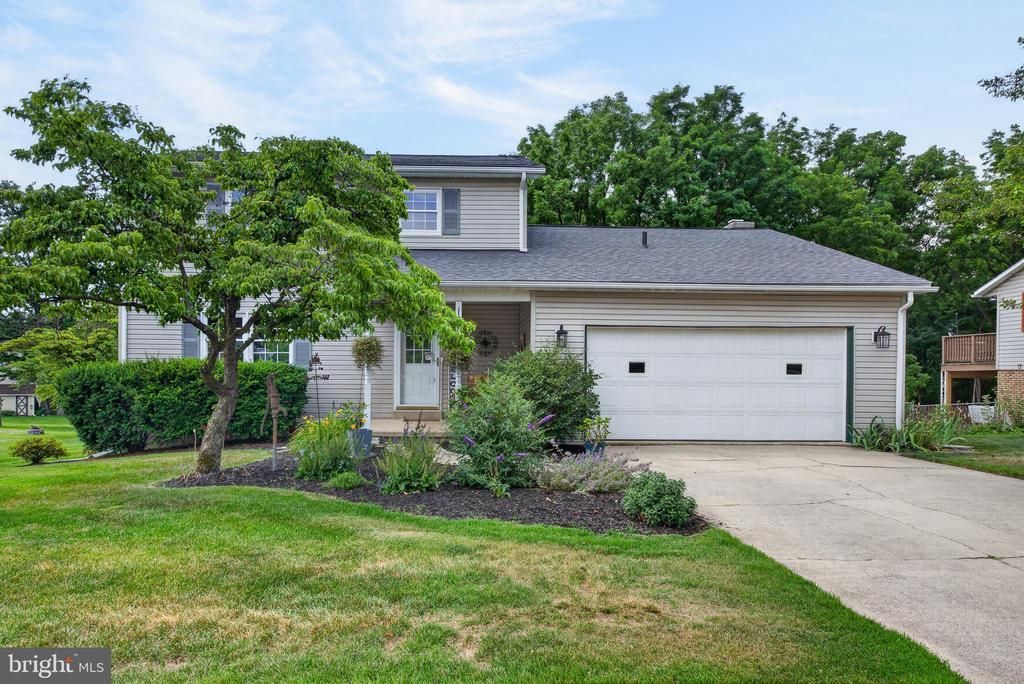 610 E WALNUT STREET , ANNVILLE, PA 17003