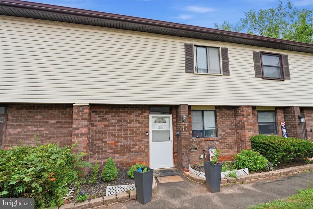 5 CONCORD PLACE , HATBORO, PA 19040